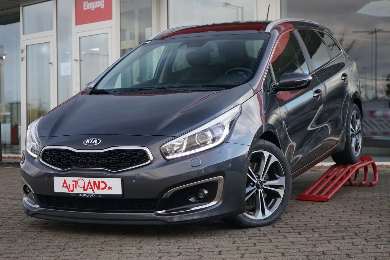 Kia Ceed SW 1.6 GDI Platinum...  Image 1