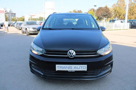 Volkswagen Touran 1.6 TDi DSG *NAVIGACIJA* Image 2