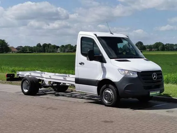 Mercedes-Benz Sprinter 519 CDI 3.0 LTR 6 CYL! Image 4